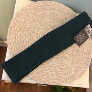 NWT Oiselle lux arm warmers